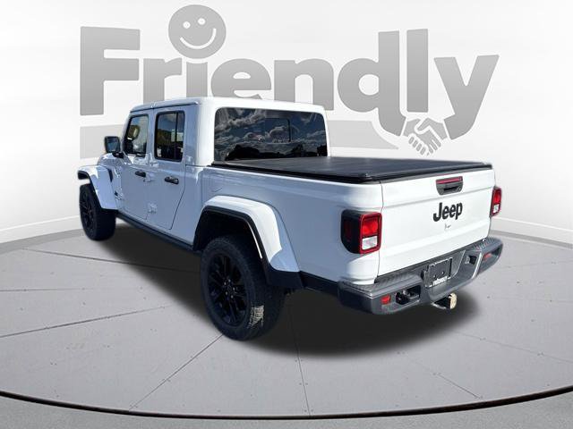 Used 2024 Jeep Gladiator Sport AWD/4WD image 3