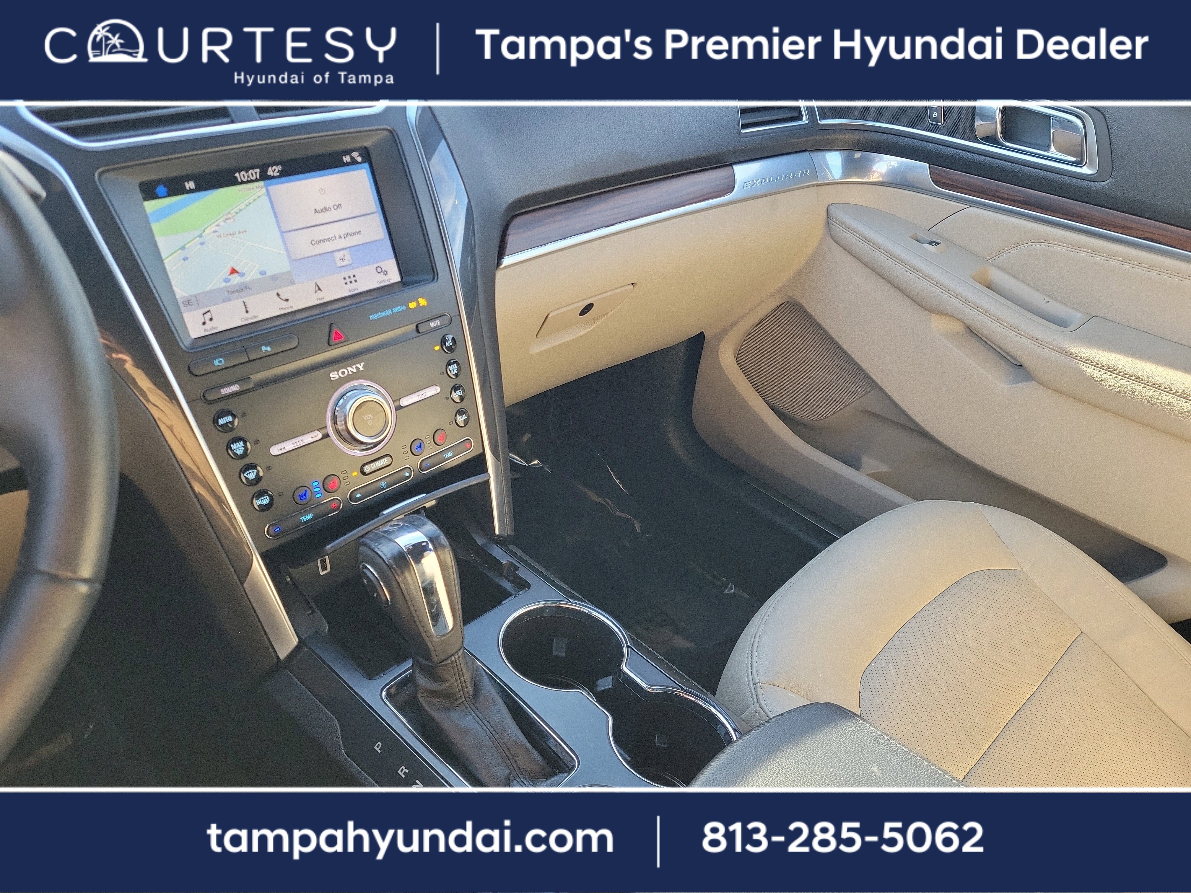 Used 2019 Ford Explorer Limited w/ Class III Trailer Tow Package image 35