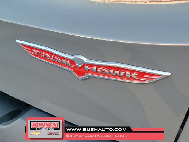 Used 2020 Jeep Renegade Trailhawk w/ Cold Weather Group AWD/4WD image 8