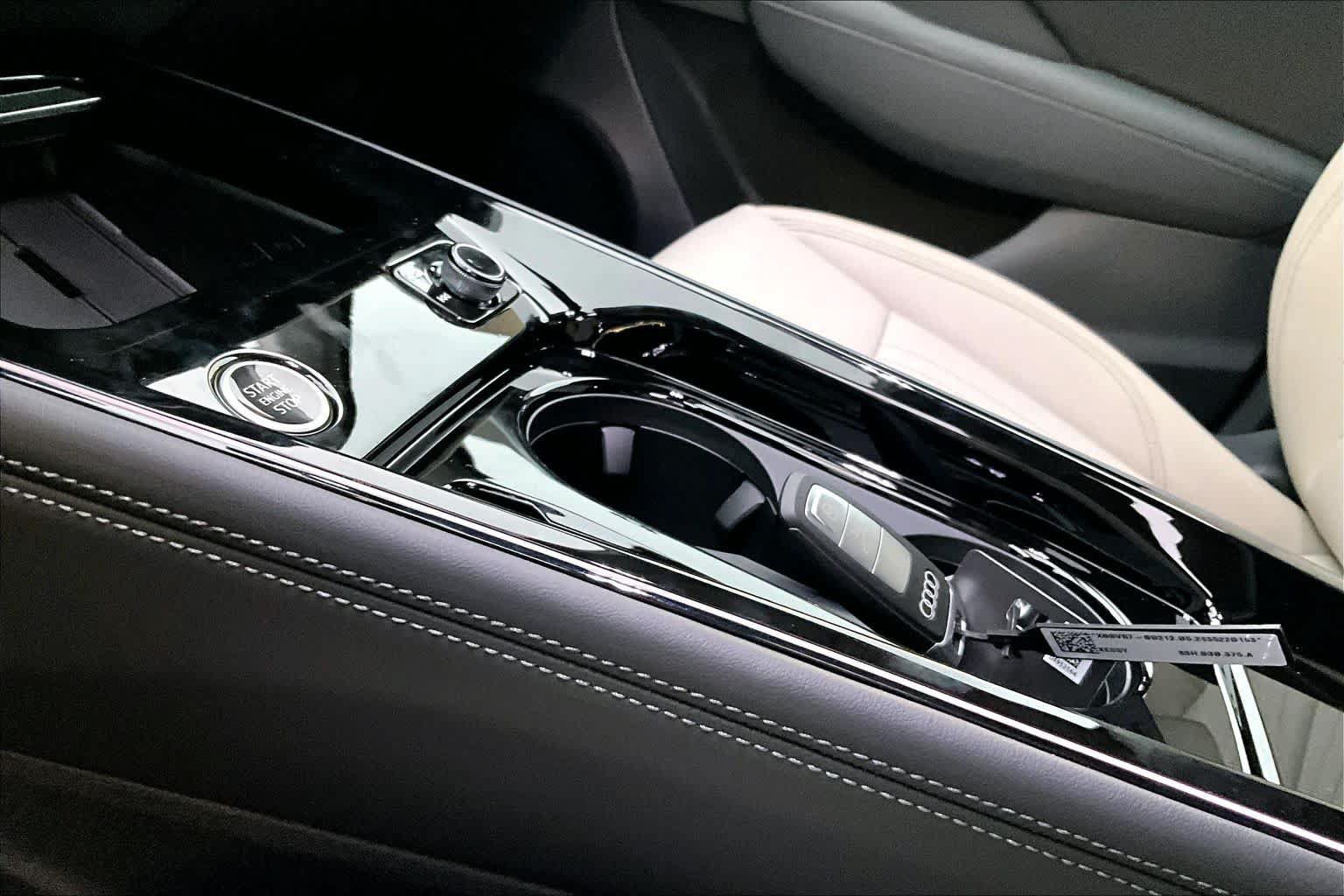 New 2026 Audi Q3 quattro 2.0T AWD/4WD image 7