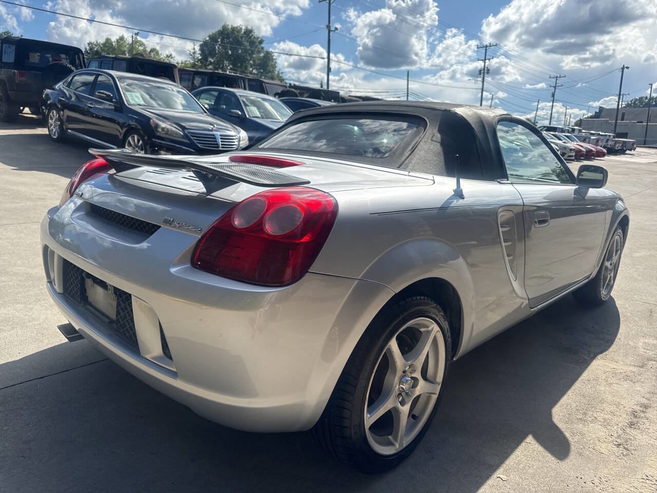 Used 2003 Toyota MR2 image 5