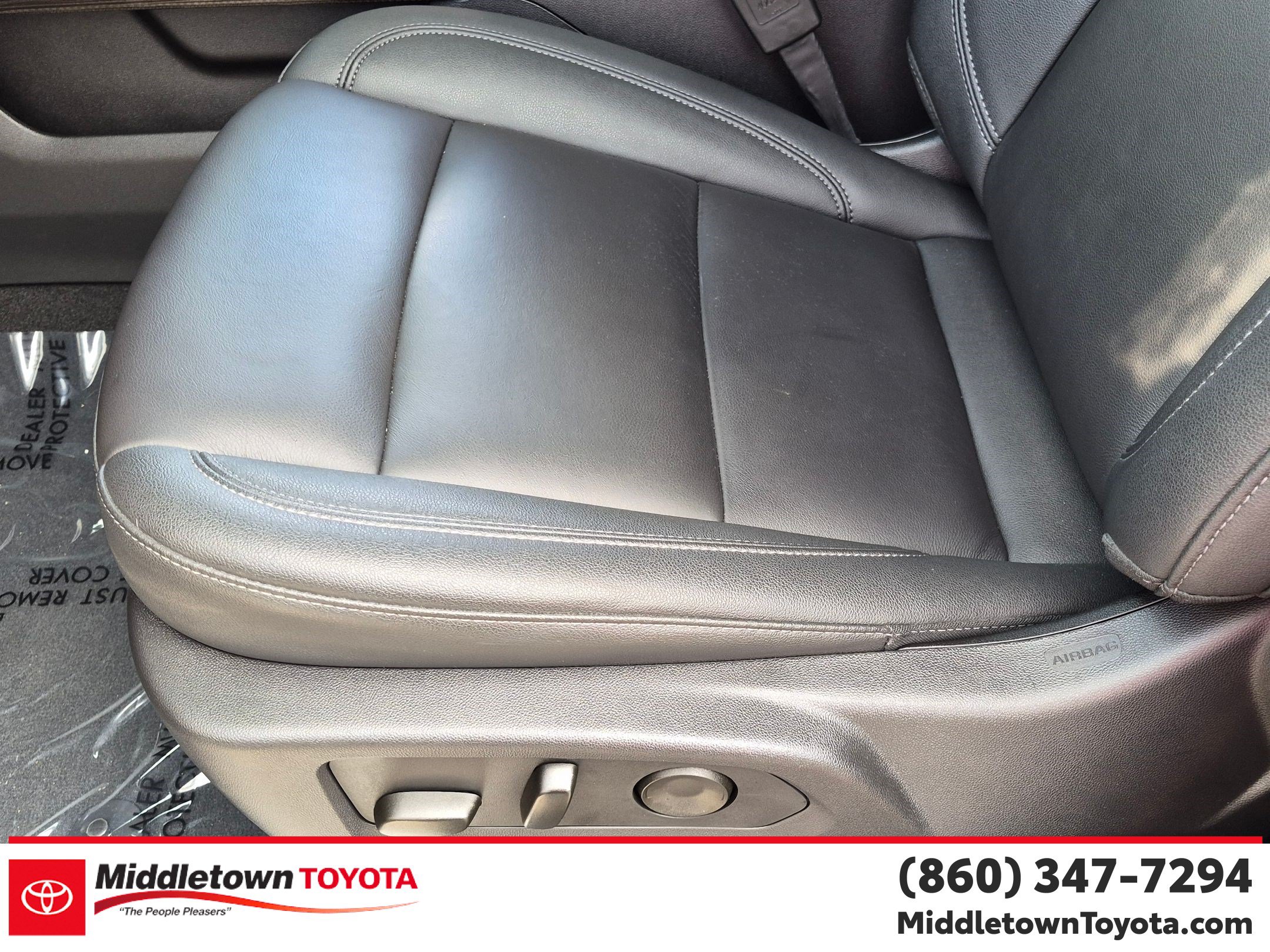 Used 2025 Chevrolet Silverado 1500 LT Trail Boss w/ LT Trail Boss Premium Package AWD/4WD image 15