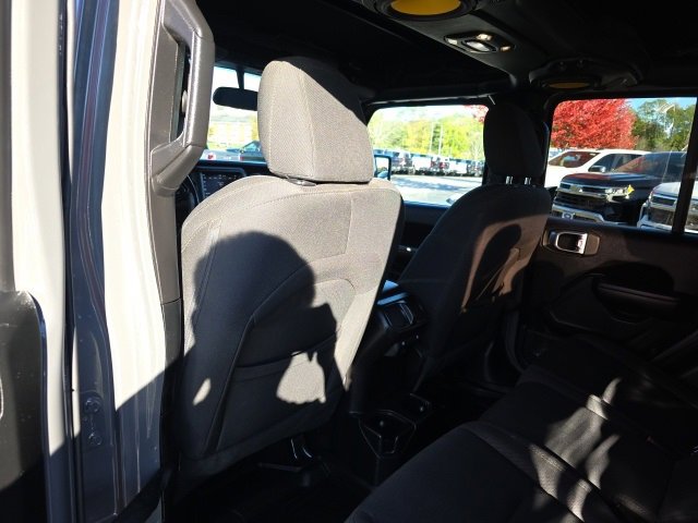 Used 2020 Jeep Gladiator Sport w/ Quick Order Package 23S image 19