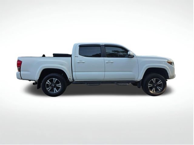 Used 2016 Toyota Tacoma TRD Sport w/ Premium & Technology Package RWD image 11