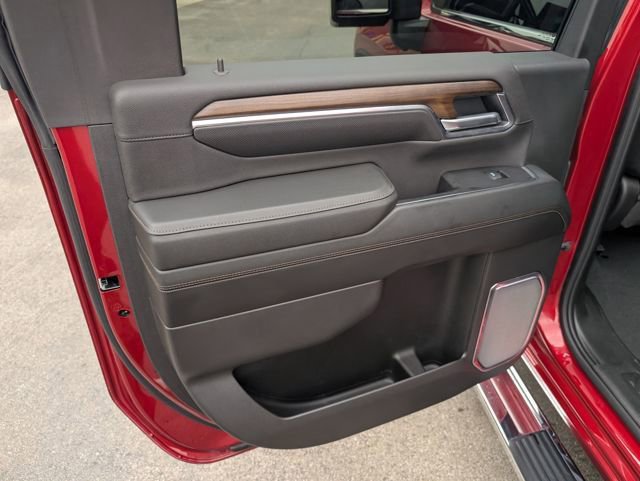 Certified 2025 Chevrolet Silverado 3500 High Country w/ Technology Package image 13