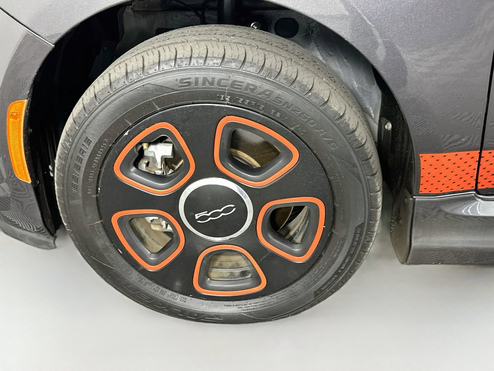 Used 2014 FIAT 500 e w/ Esport Package FWD image 28