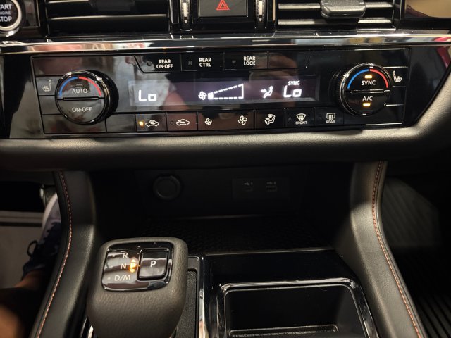 Used 2024 Nissan Pathfinder Rock Creek AWD/4WD image 20