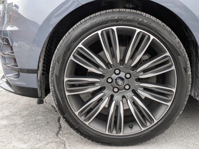 Used 2023 Land Rover Range Rover Velar HST image 25