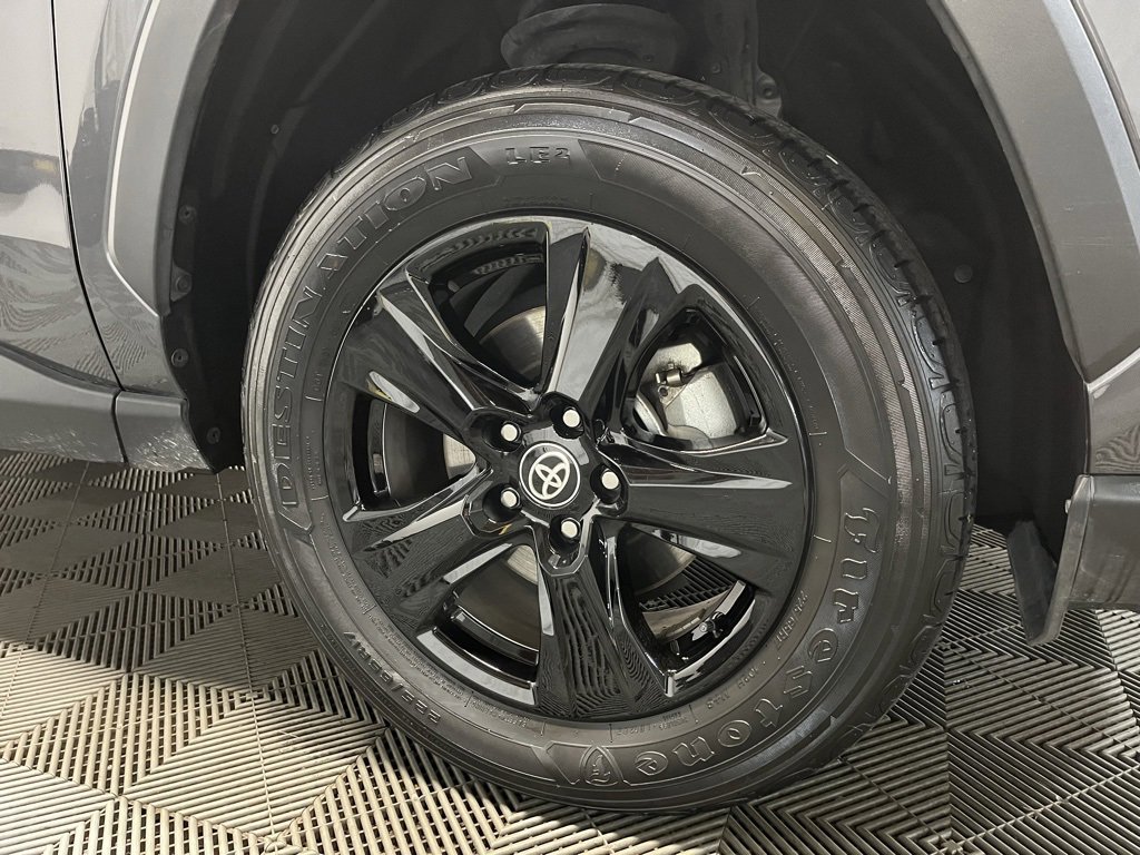 Used 2023 Toyota RAV4 XLE image 3