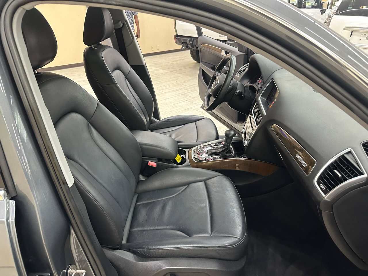 Used 2017 Audi Q5 2.0T Premium image 40