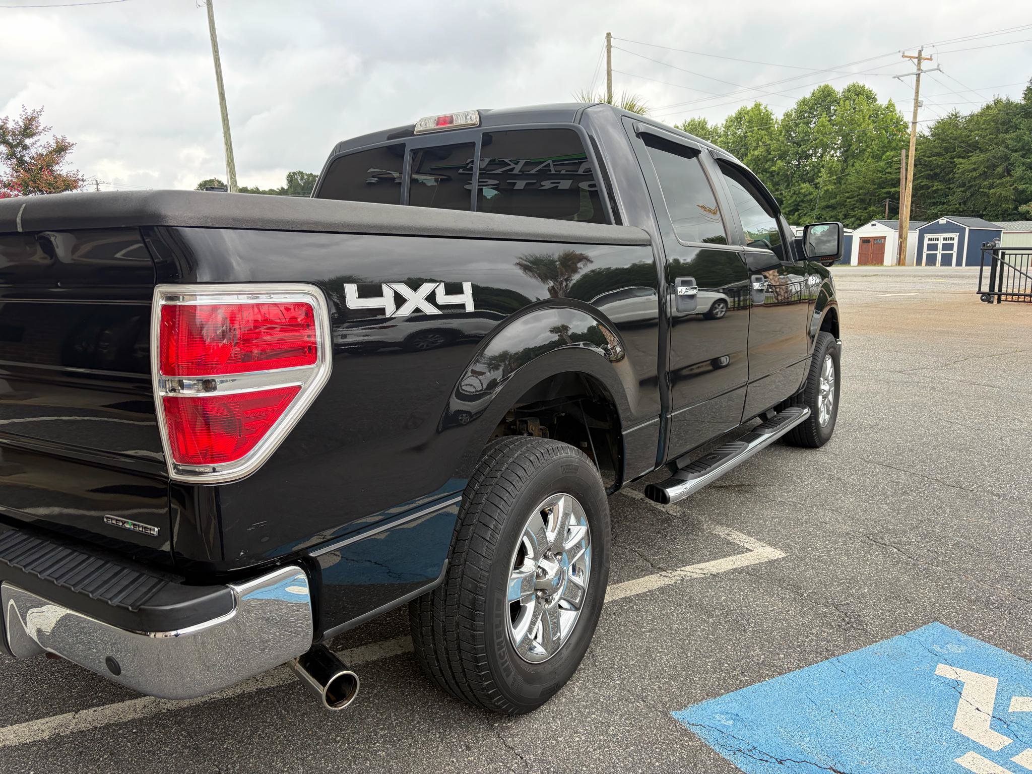 Used 2013 Ford F150 XLT w/ Luxury Equipment Group AWD/4WD image 12