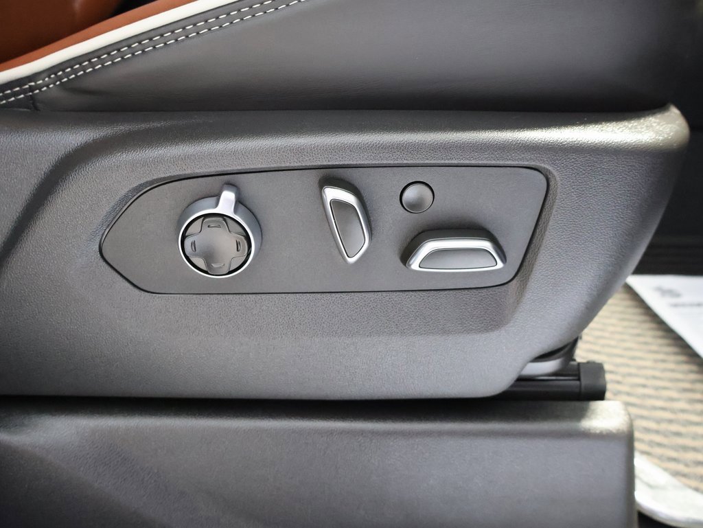 Certified 2025 GMC Sierra 2500 Denali Ultimate image 40