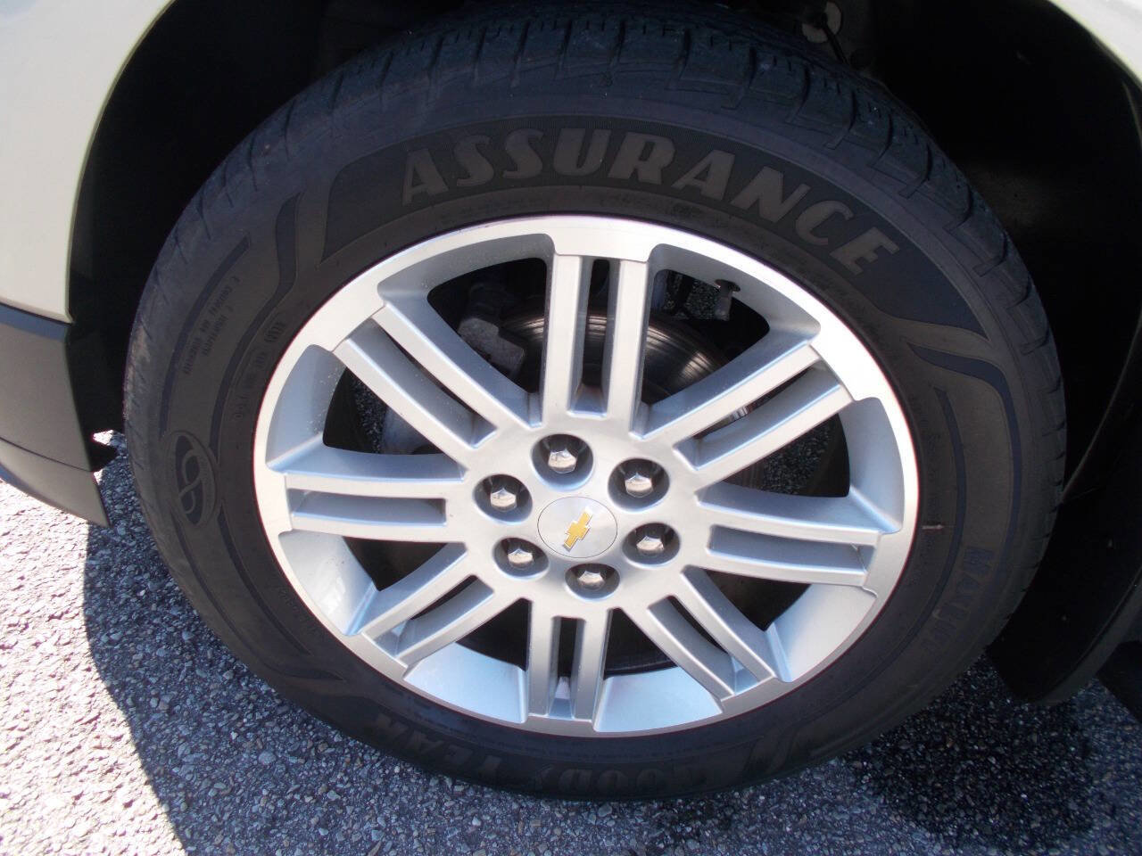 Used 2015 Chevrolet Traverse LT w/ Style and Technology Package image 11