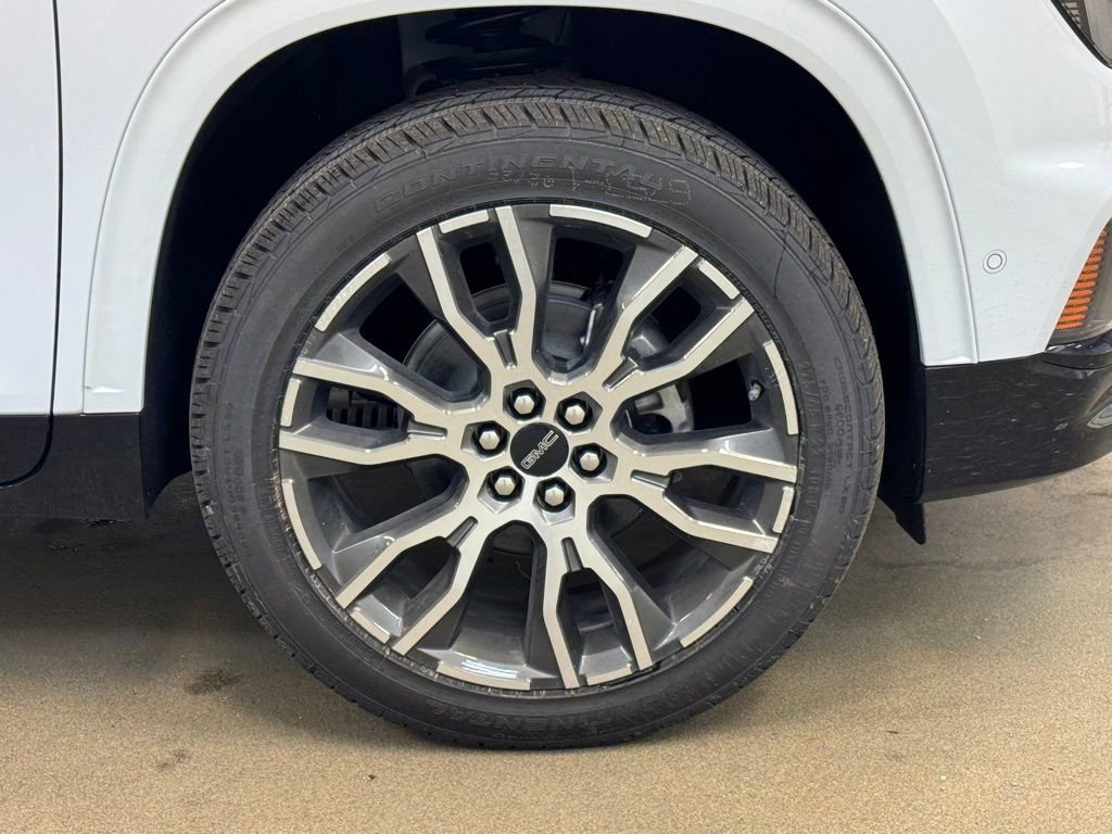 New 2026 GMC Acadia Denali Ultimate w/ LPO, Floor Liner Package image 4