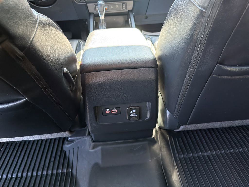 Used 2022 Nissan Frontier SV w/ SV Premium Package AWD/4WD image 18