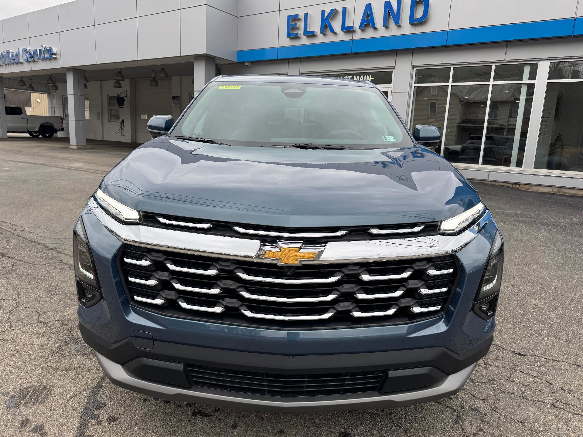 New 2026 Chevrolet Equinox LT w/ Convenience Package II image 4