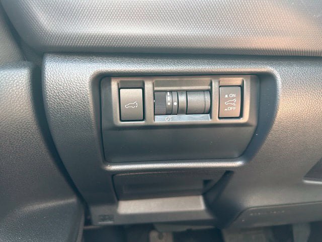 Used 2025 Subaru Forester Limited AWD/4WD image 21