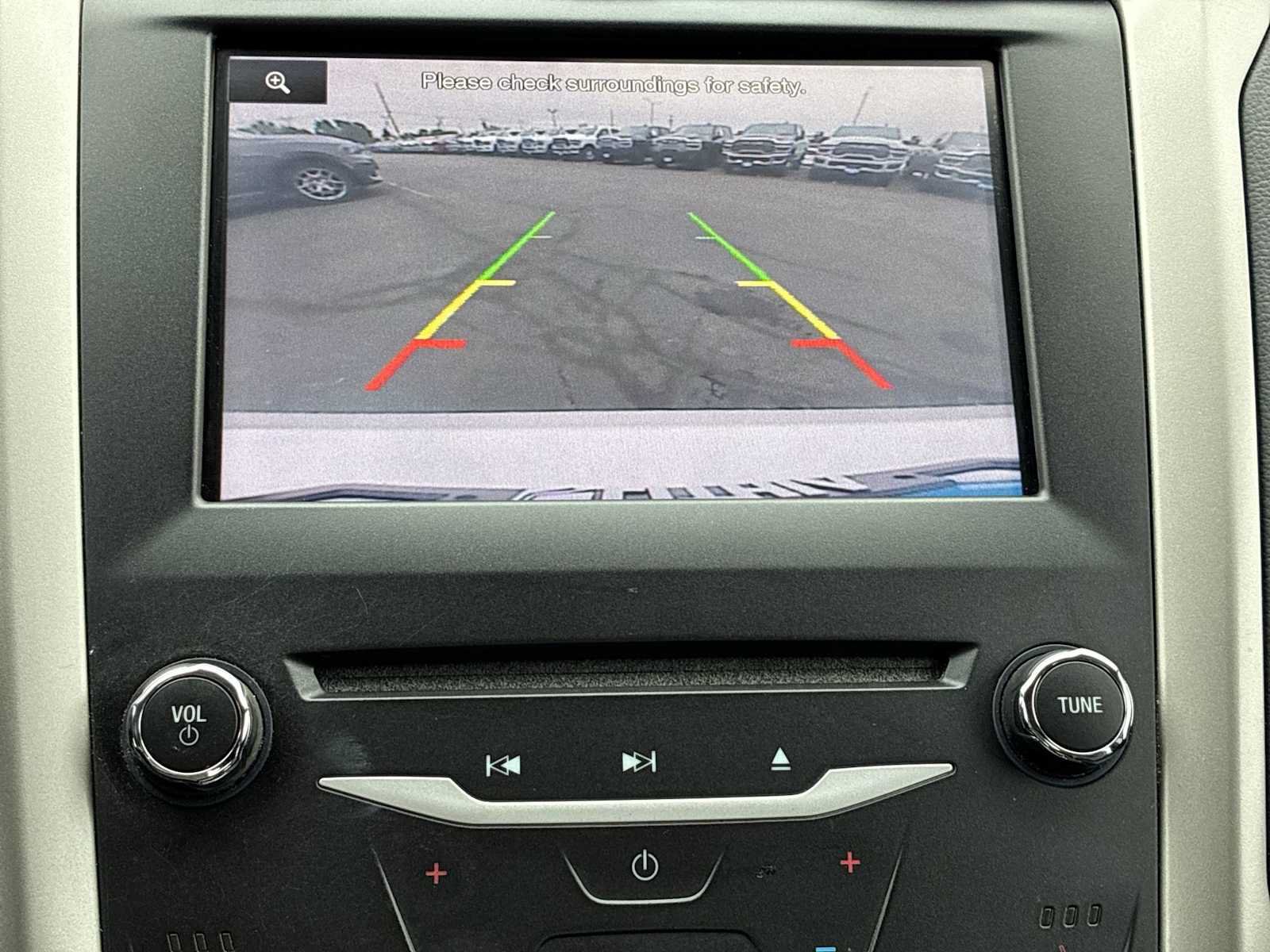 Used 2015 Ford Fusion SE w/ Equipment Group 202A FWD image 22