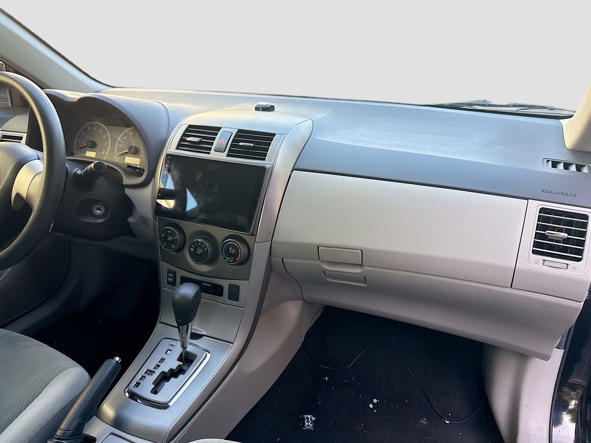 Used 2013 Toyota Corolla LE image 29