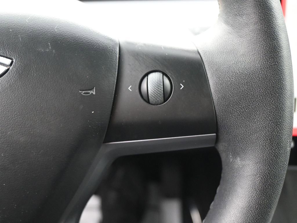Used 2023 Tesla Model 3 Standard Range image 20