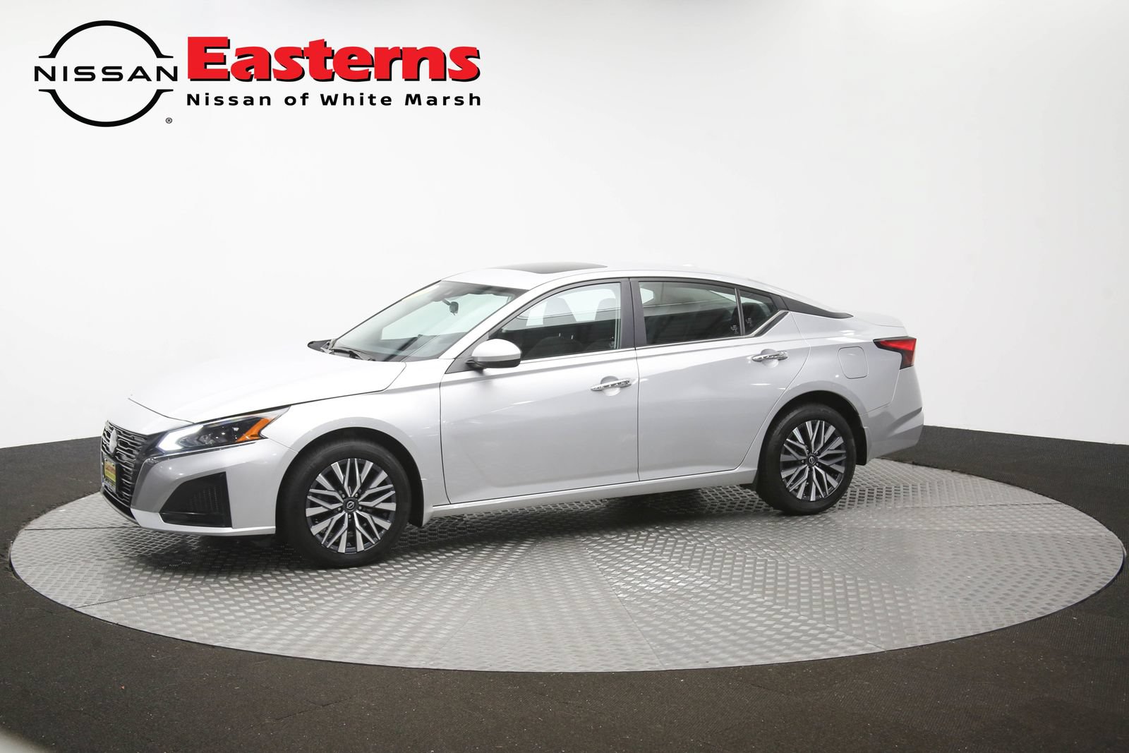 Used 2023 Nissan Altima 2.5 SV w/ SV Premium Package AWD/4WD image 57