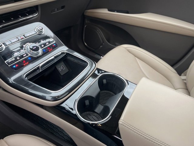 Used 2023 Lincoln Nautilus Reserve image 17