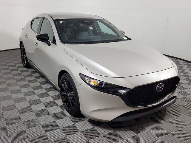 Used 2024 MAZDA MAZDA3 s FWD image 3