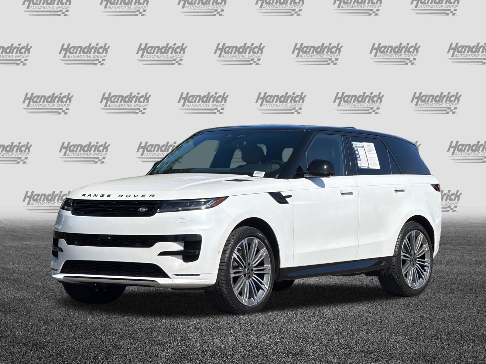 Used 2024 Land Rover Range Rover Sport Dynamic SE AWD/4WD image 9