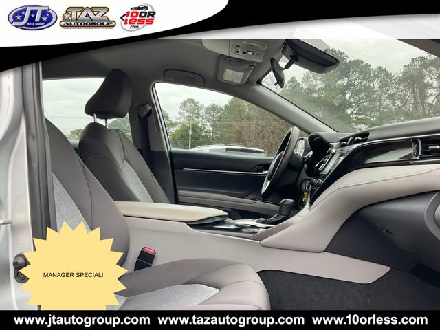 Used 2019 Toyota Camry LE image 13