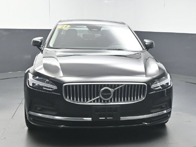 Used 2023 Volvo S90 B6 Plus AWD/4WD image 3