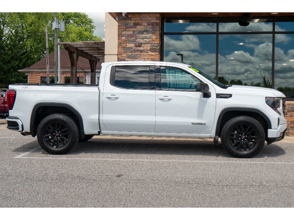 Used 2023 GMC Sierra 1500 Elevation AWD/4WD image 2