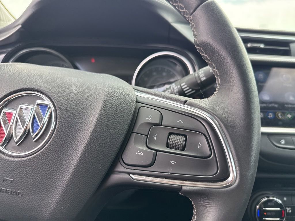 Used 2023 Buick Encore GX Select w/ Sport Touring Package image 25