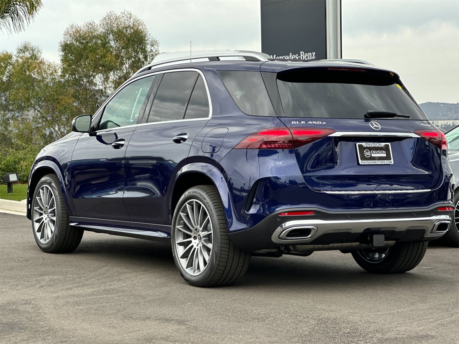 New 2026 Mercedes-Benz GLE 450e 4MATIC image 5