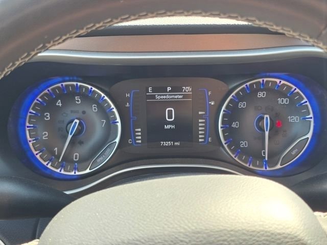 Used 2023 Chrysler Voyager LX FWD image 33