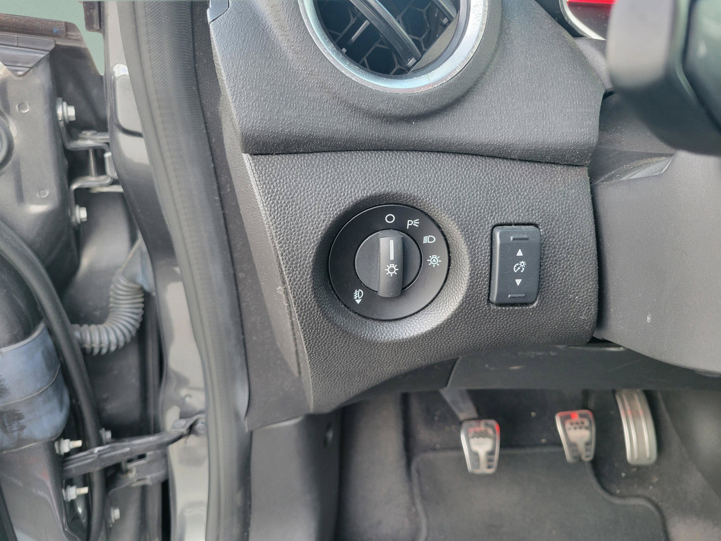 Used 2019 Ford Fiesta ST FWD image 25