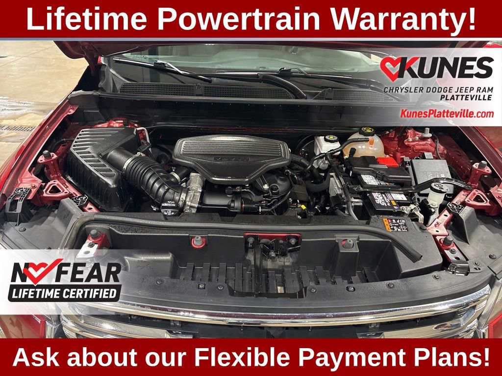 Used 2023 GMC Acadia SLT image 29