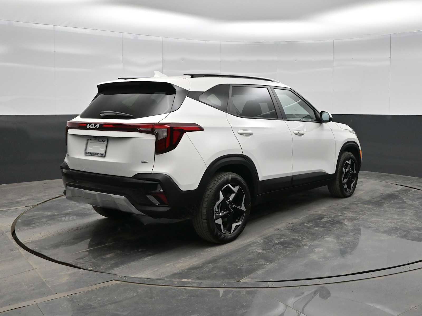 Used 2025 Kia Seltos S image 7