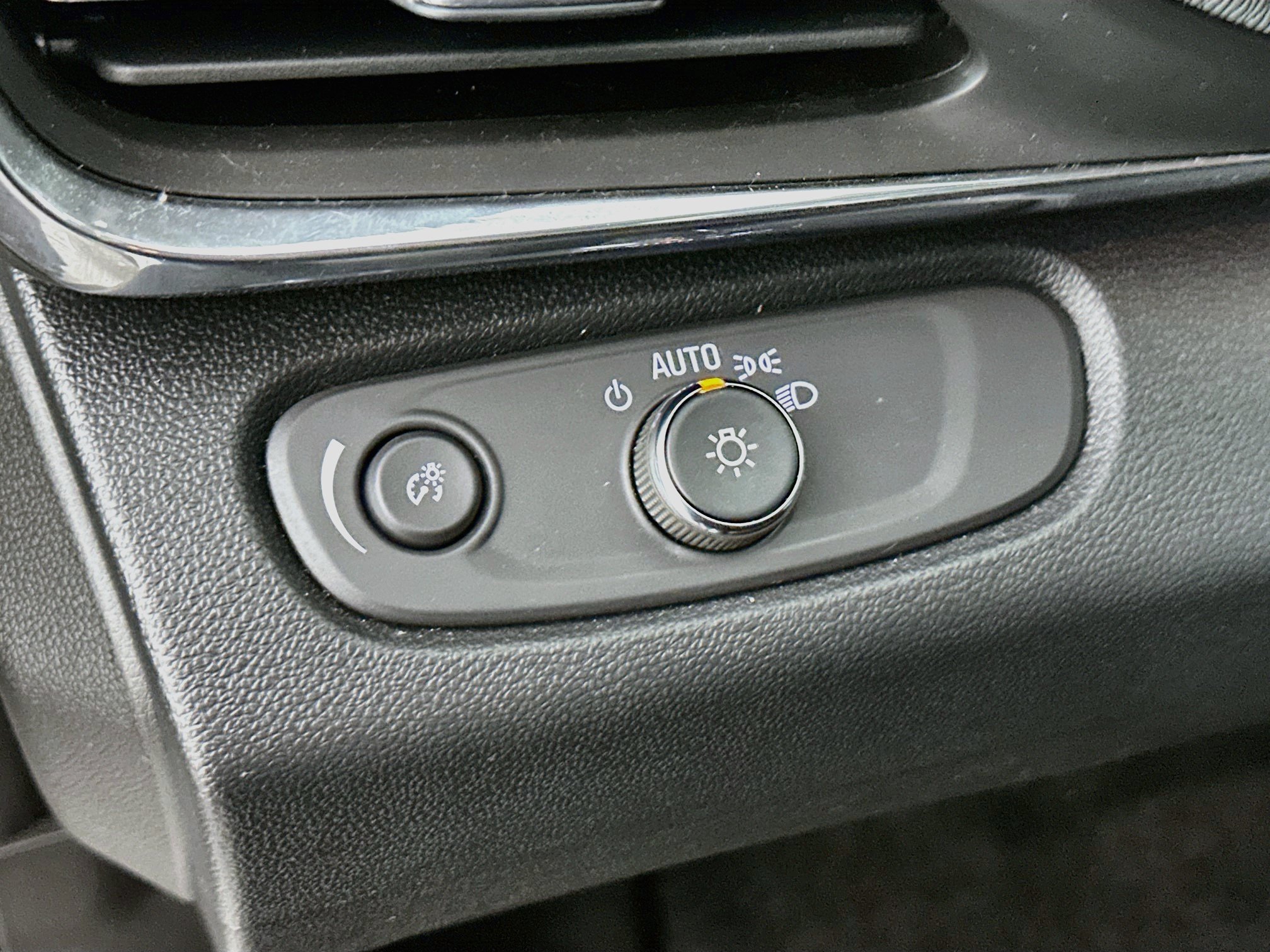Used 2026 Buick Envista Preferred FWD image 16