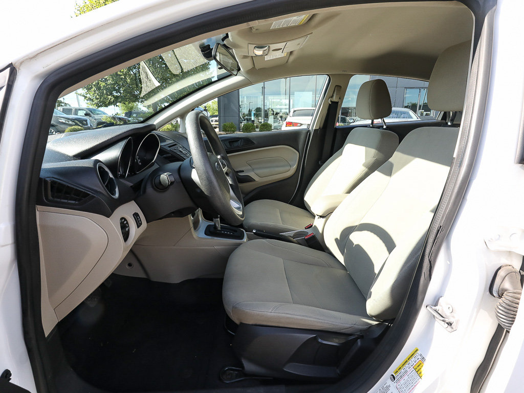 Used 2019 Ford Fiesta SE FWD image 11