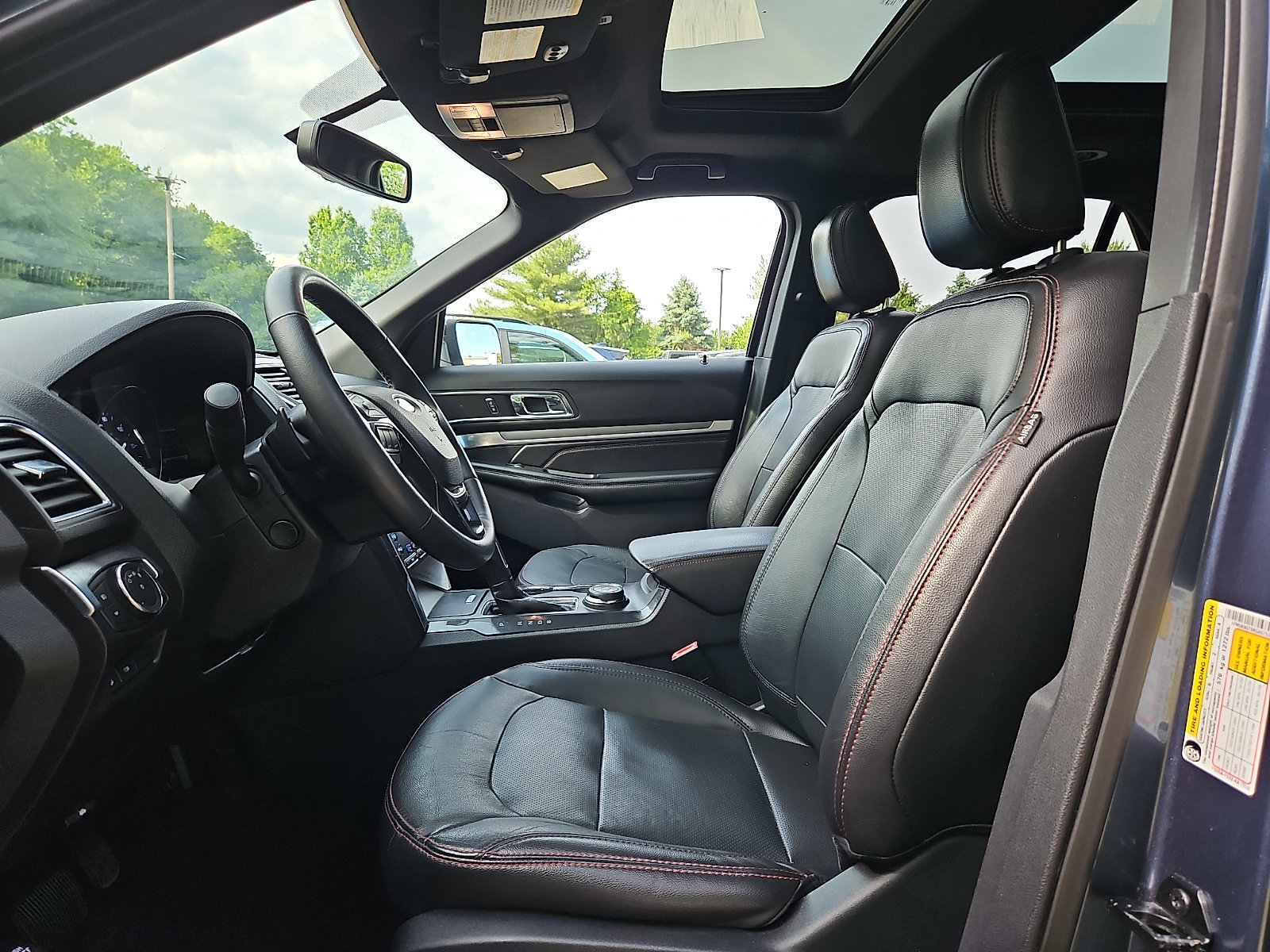 Used 2019 Ford Explorer Sport w/ Equipment Group 401A AWD/4WD image 14