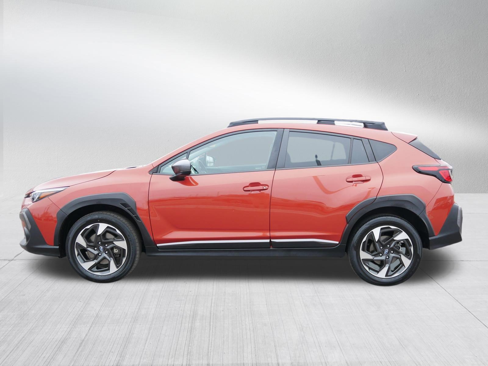 Certified 2024 Subaru Crosstrek 2.5i Limited w/ Crosstrek Mirror Package image 4