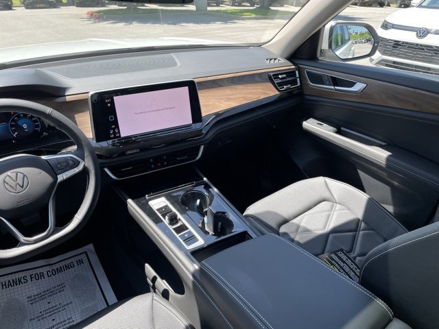 New 2025 Volkswagen Atlas SE image 23