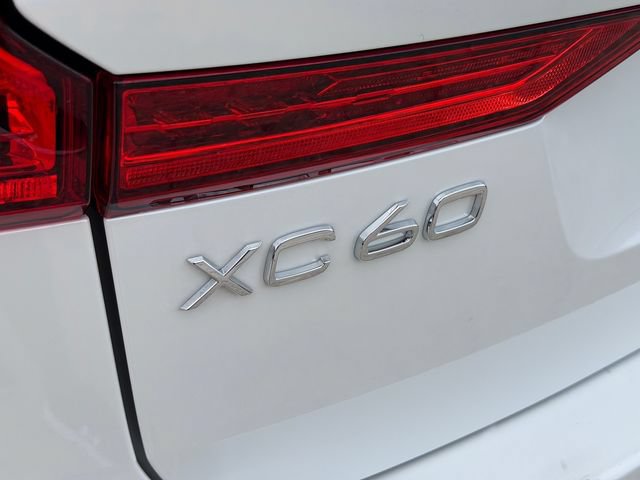 Used 2024 Volvo XC60 T8 Plus AWD/4WD image 12