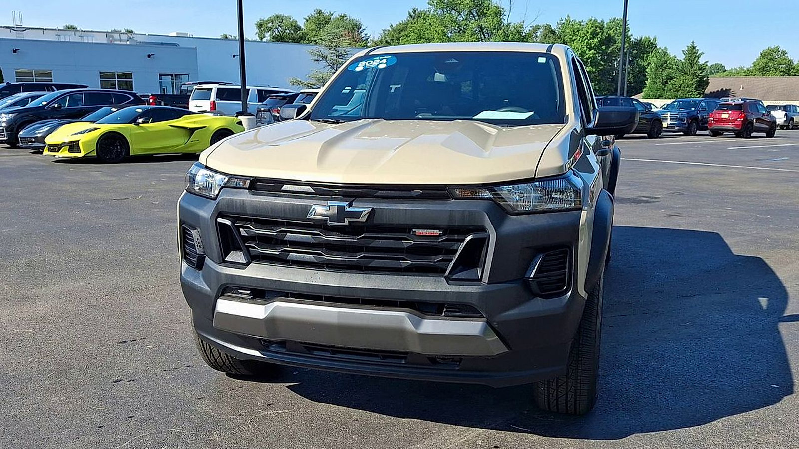 Certified 2024 Chevrolet Colorado Trail Boss w/ Advanced Trailering Package AWD/4WD image 6