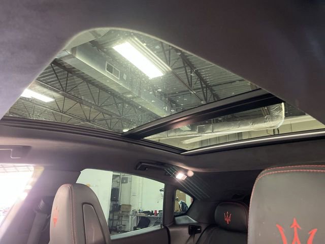 Used 2022 Maserati Levante Modena S image 22