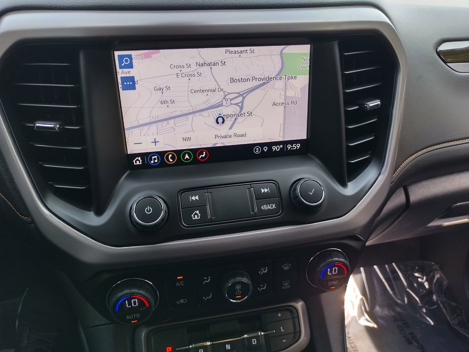 Used 2023 GMC Acadia AT4 w/ Technology Package image 15