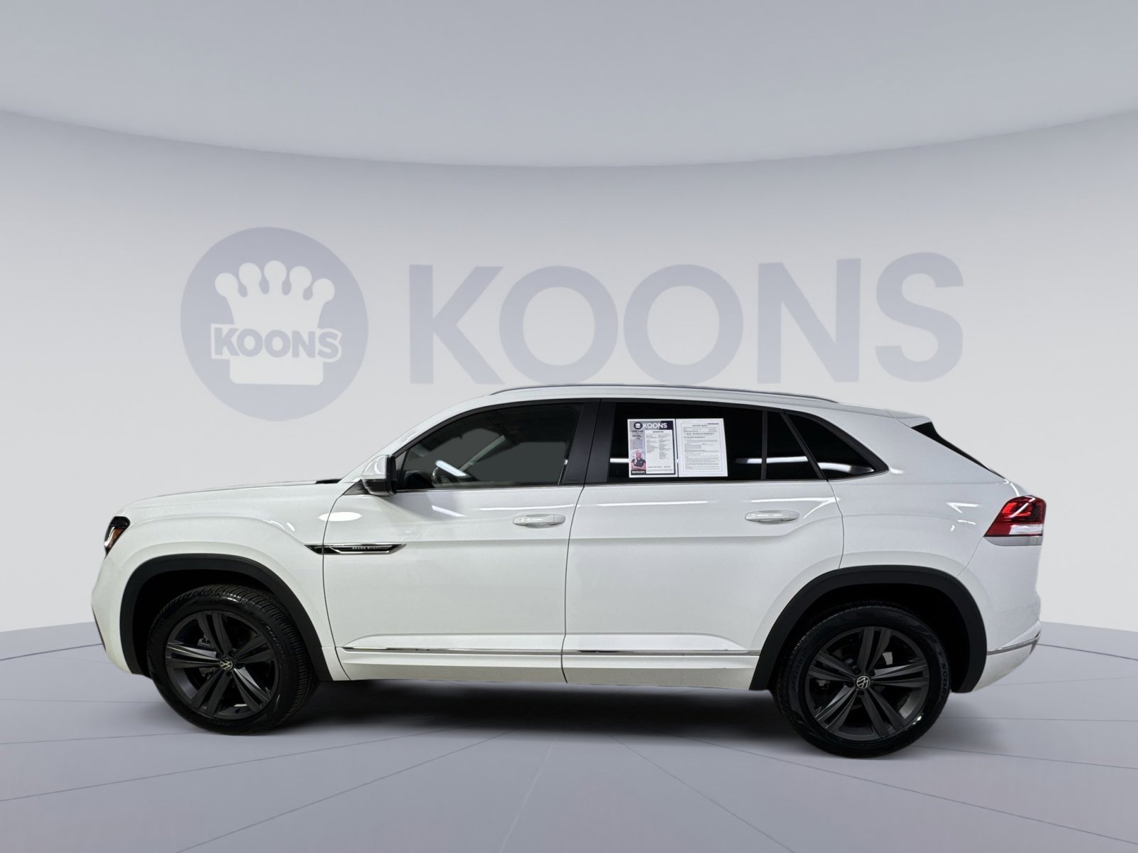 Used 2021 Volkswagen Atlas Cross Sport SE image 8