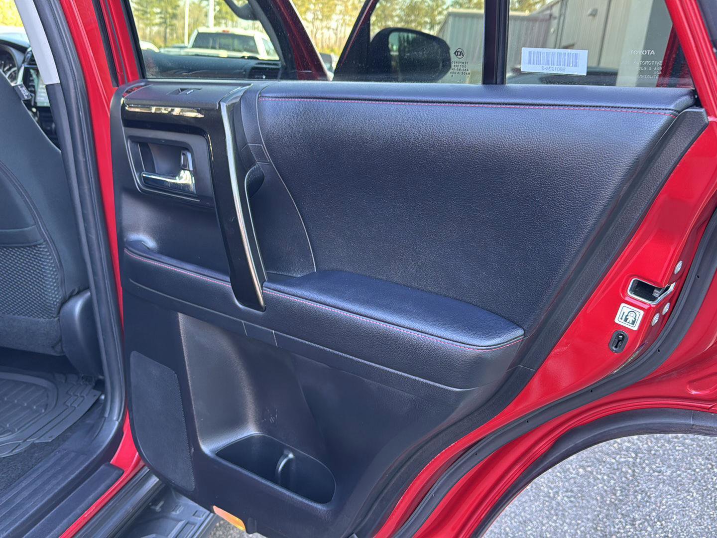 Used 2022 Toyota 4Runner TRD Off-Road image 13