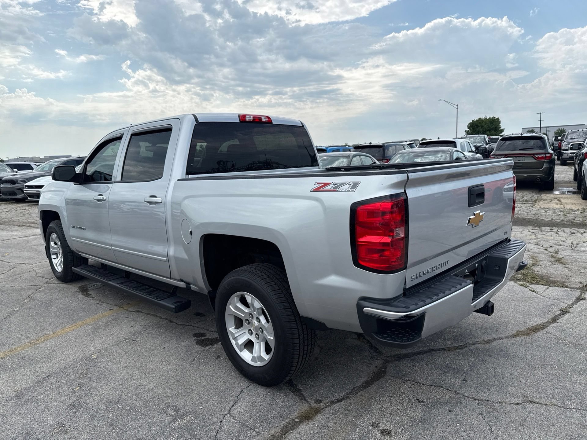 Used 2017 Chevrolet Silverado 1500 LT w/ All Star Edition AWD/4WD image 8