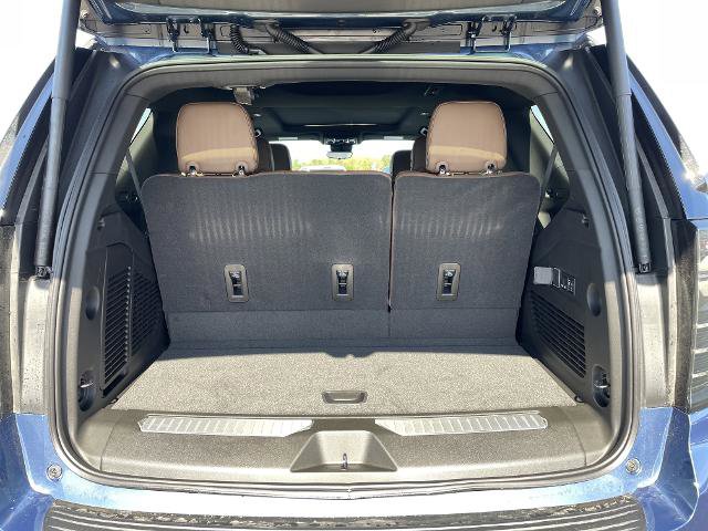 New 2026 Chevrolet Tahoe High Country w/ LPO, Chrome Package image 25